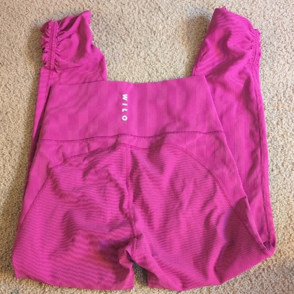 Willo Pink Athletic Workout Leggings Size Small - Picture 1 of 6